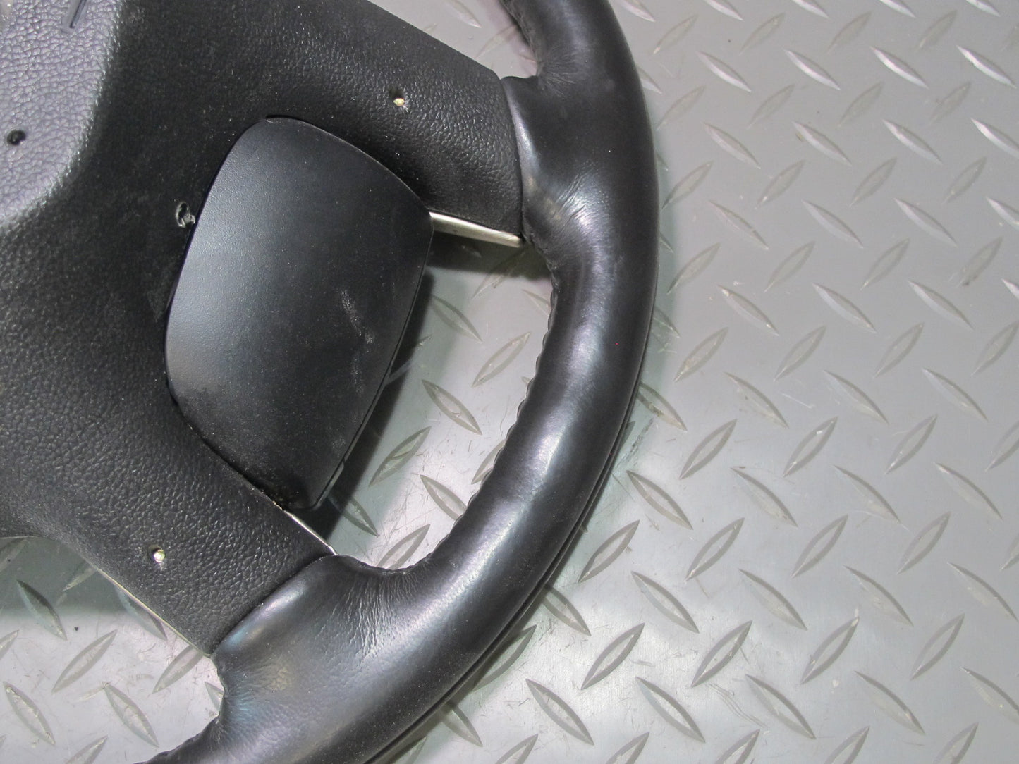 2009-2014 Cadillac Escalade Heated Leather Wood Steering w Controls