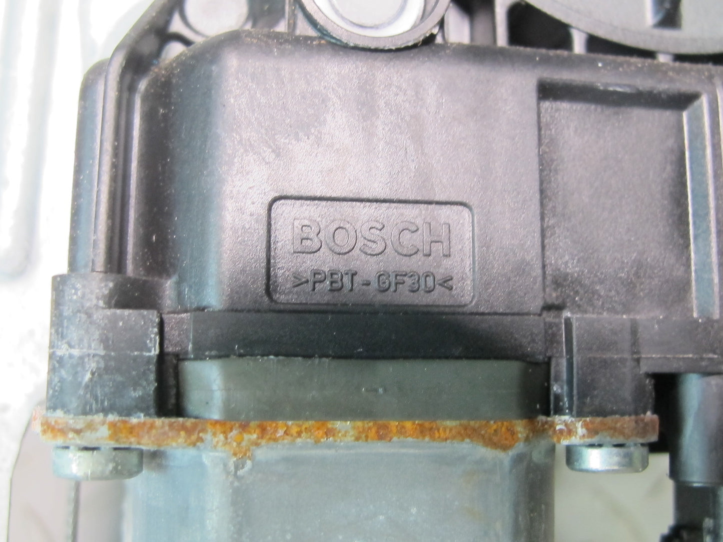 2007-2014 Cadillac Escalade Front Right Door Window Regulator w Motor