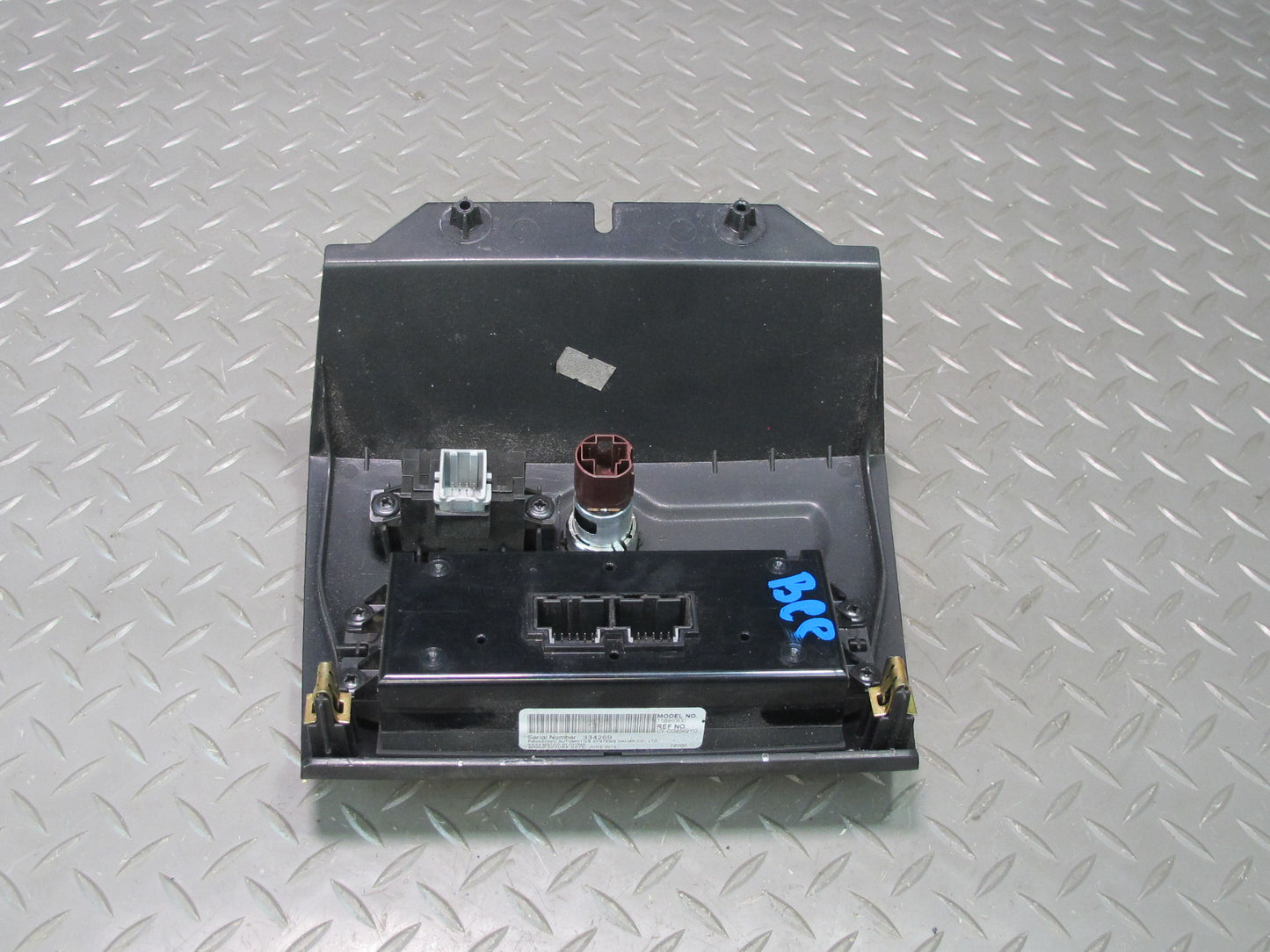 2007-2014 Cadillac Escalade Rear A/C Heater Climate Control Switch Panel