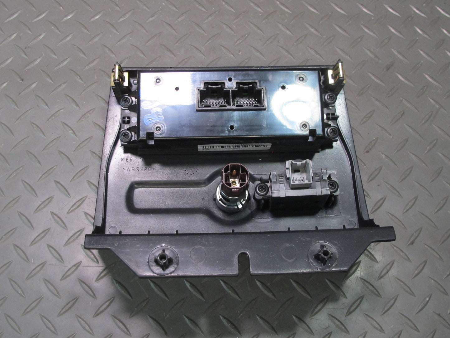 2007-2014 Cadillac Escalade Rear A/C Heater Climate Control Switch Panel