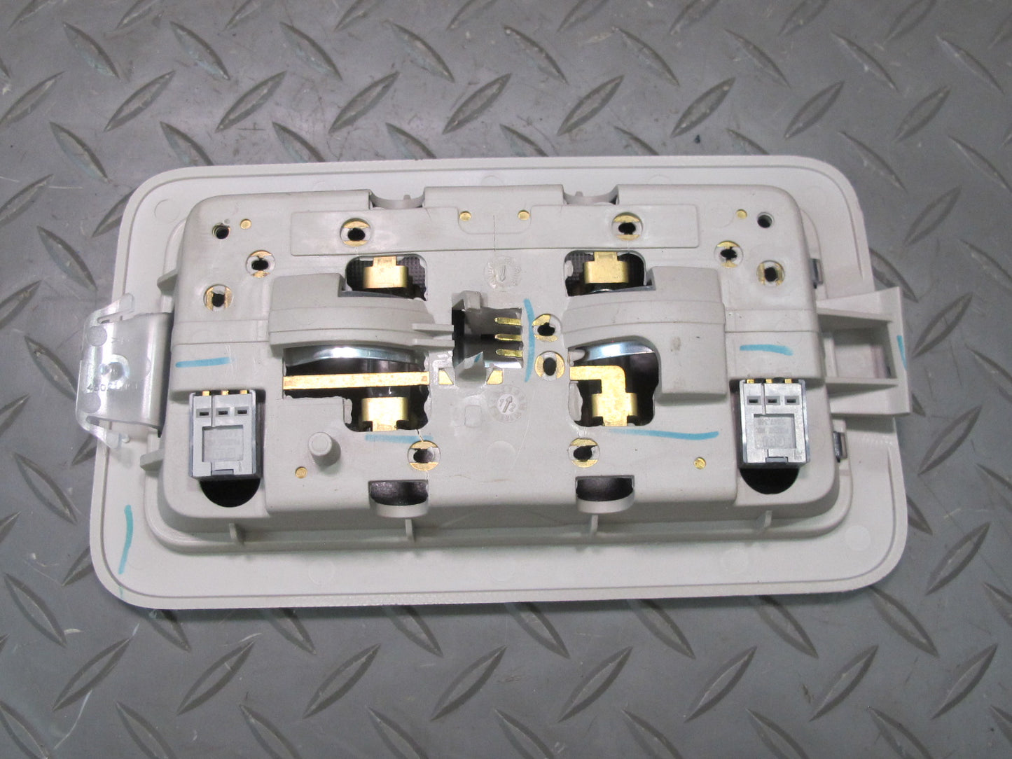 07-14 Cadillac Escalade Front & Rear Overhead Console Dome Interior Light Set