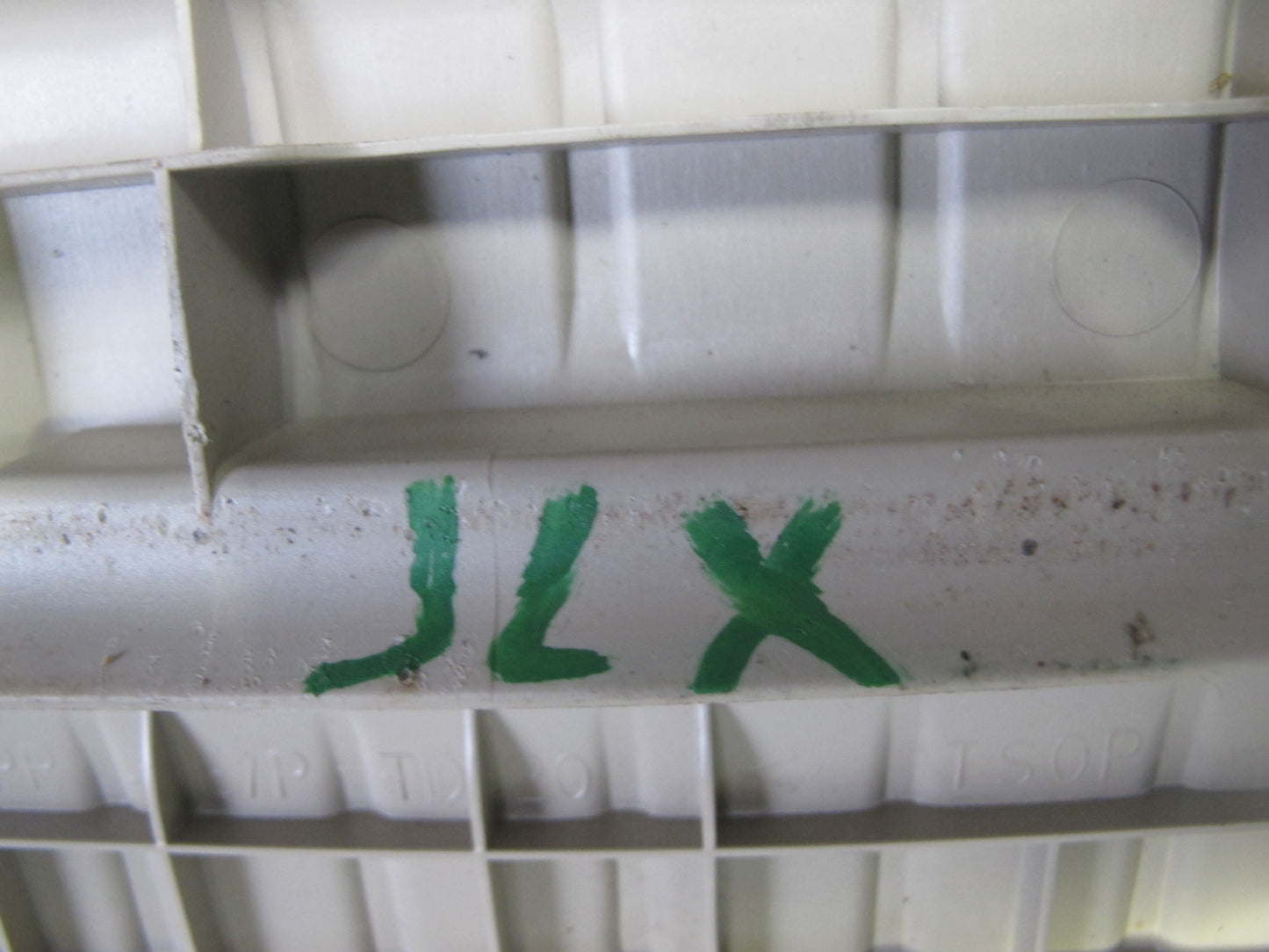 1998-2007 Lexus J100 LX470 Rear Cargo Trunk Floor Trim Cover Plate Panel