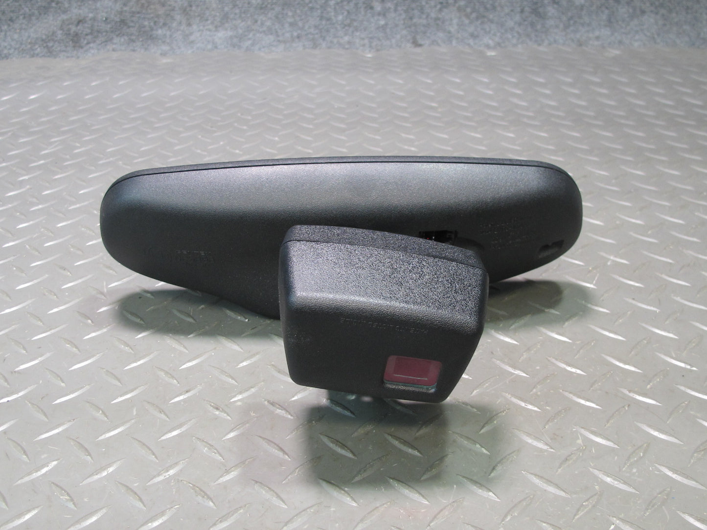 2009-2014 Cadillac Escalade Auto Dimming Interior Rear View Mirror 22915245