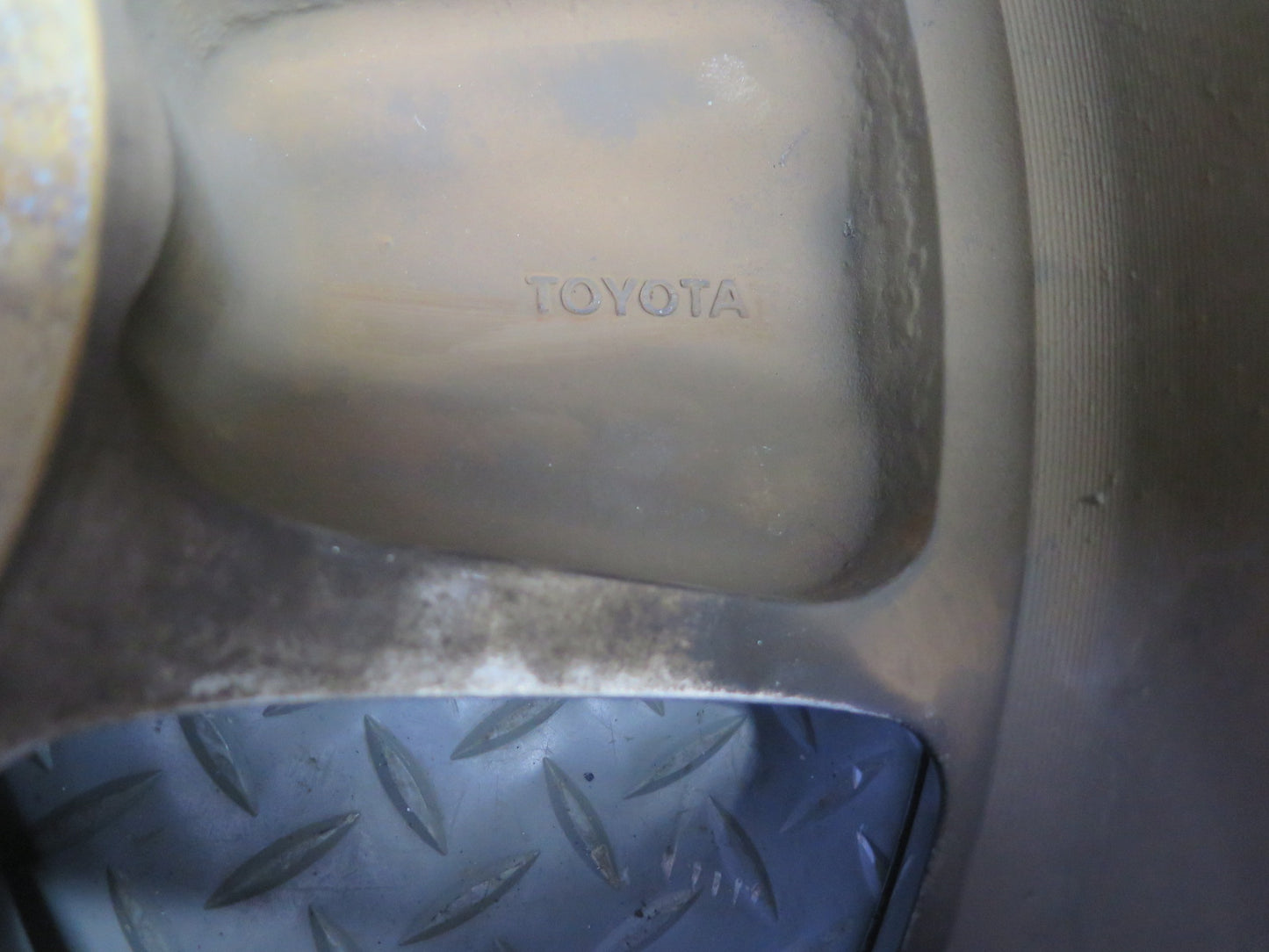 05-07 Lexus UZJ100L LX470 Factory 18" R18 Alloy Wheel Rim 18x8J ET60 Set of 4