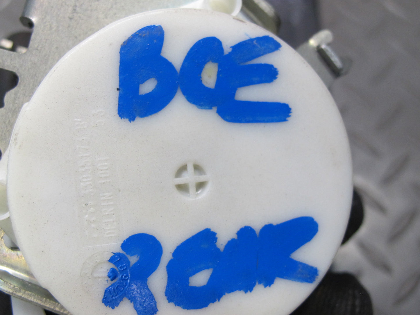 08-14 CADILLAC ESCALADE PLATINUM REAR RIGHT & LEFT SEATBELT RETRACTOR SET BLACK OEM