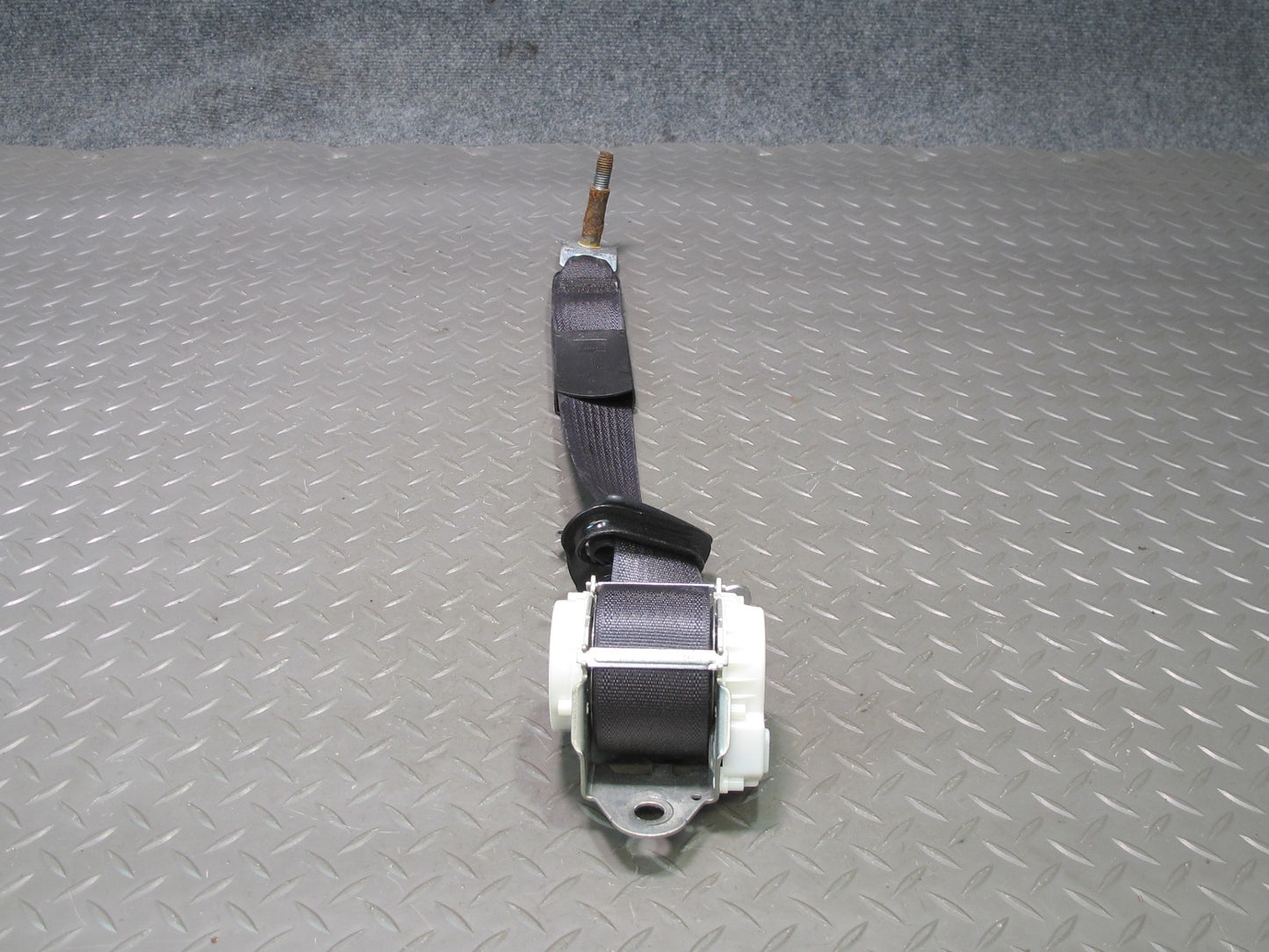 08-14 CADILLAC ESCALADE PLATINUM REAR RIGHT & LEFT SEATBELT RETRACTOR SET BLACK OEM