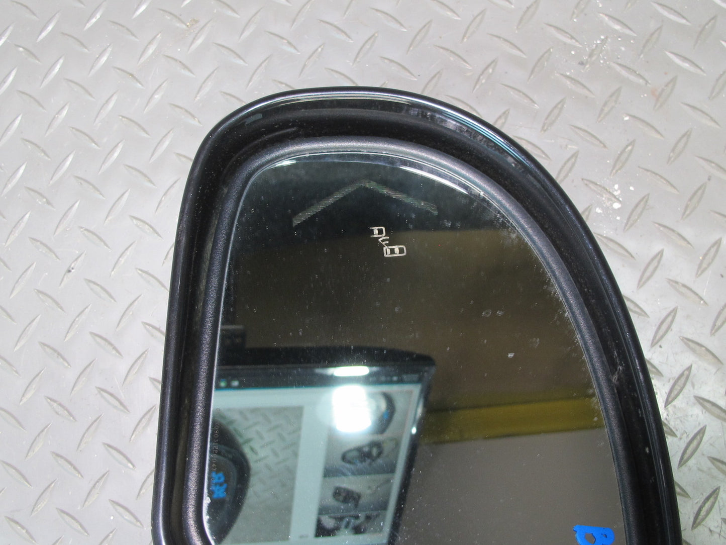 2009-2014 Cadillac Escalade Left Door Exterior Side View Mirror 20877847