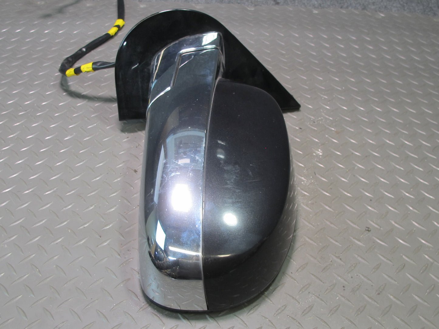 2009-2014 Cadillac Escalade Left Door Exterior Side View Mirror 20877847