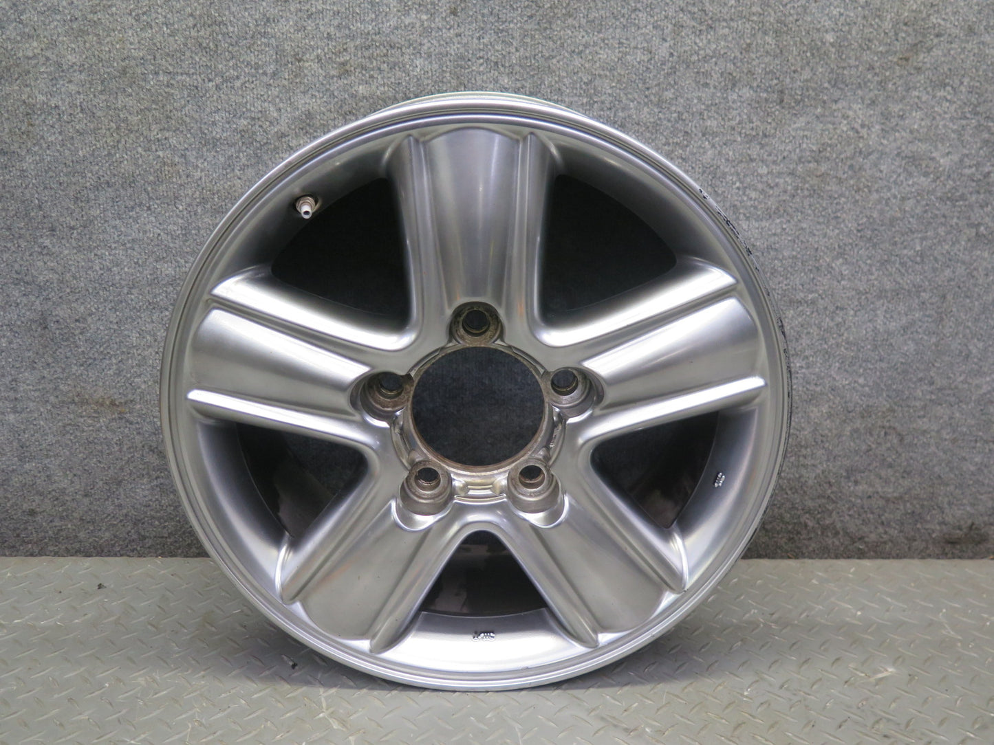 2005-2007 Lexus UZJ100L LX470 Factory 18" R18 Alloy Wheel Rim 18x8J ET60