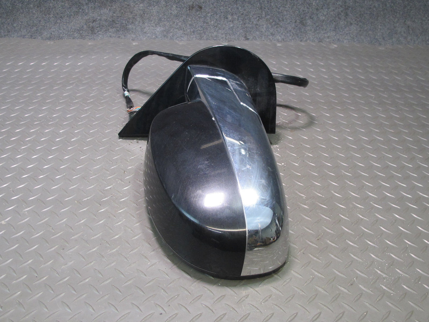 2009-2014 Cadillac Escalade Right Door Exterior Side View Mirror 20877846