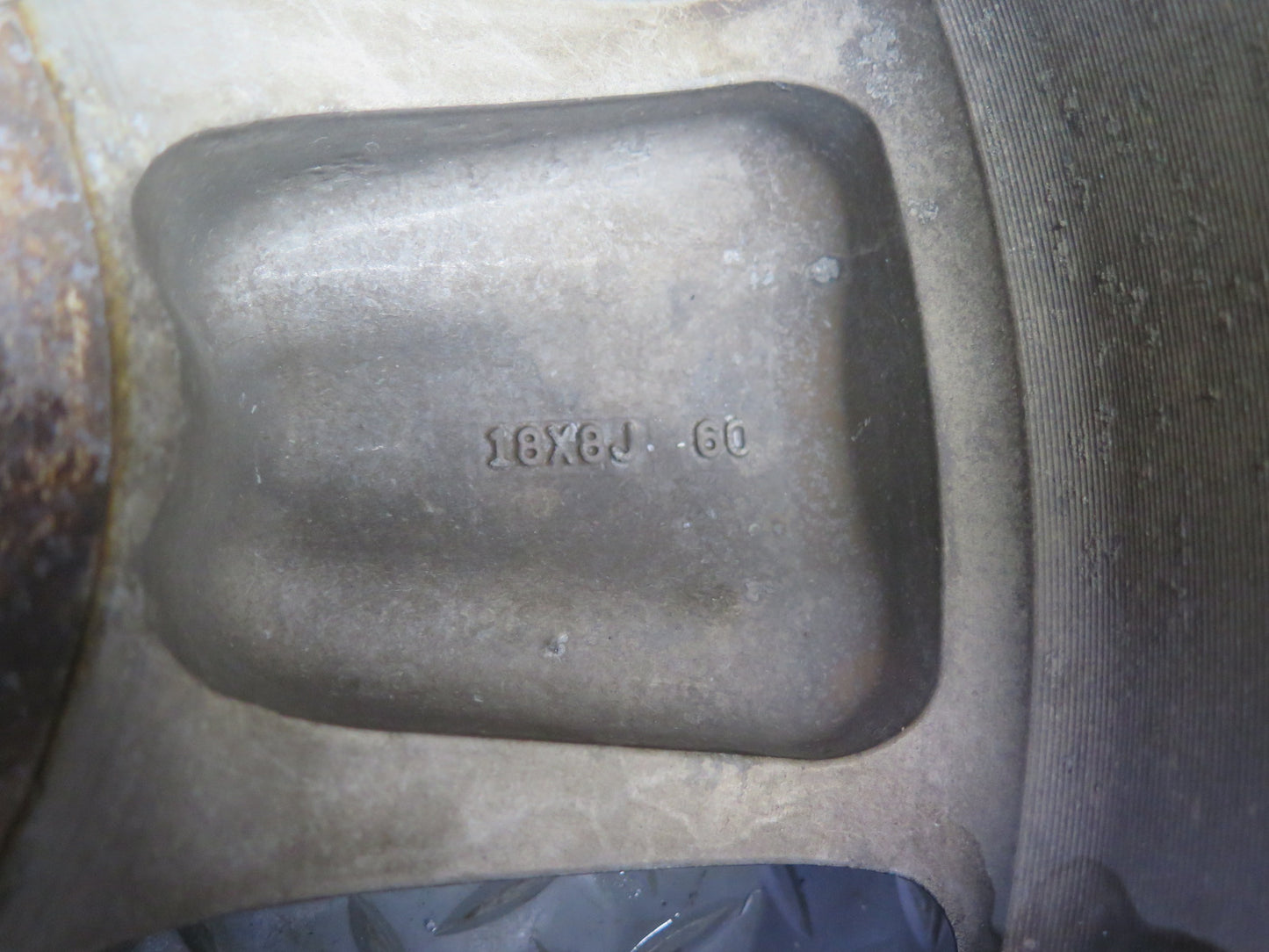 2005-2007 Lexus UZJ100L LX470 Factory 18" R18 Alloy Wheel Rim 18x8J ET60