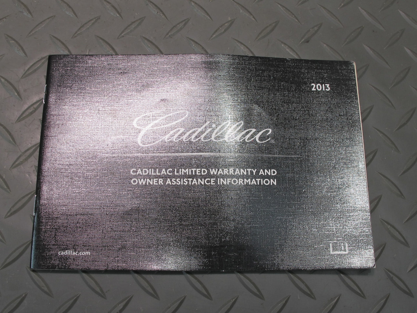 2009 Cadillac Escalade Owner User Operator Guide Manual Book Set Case