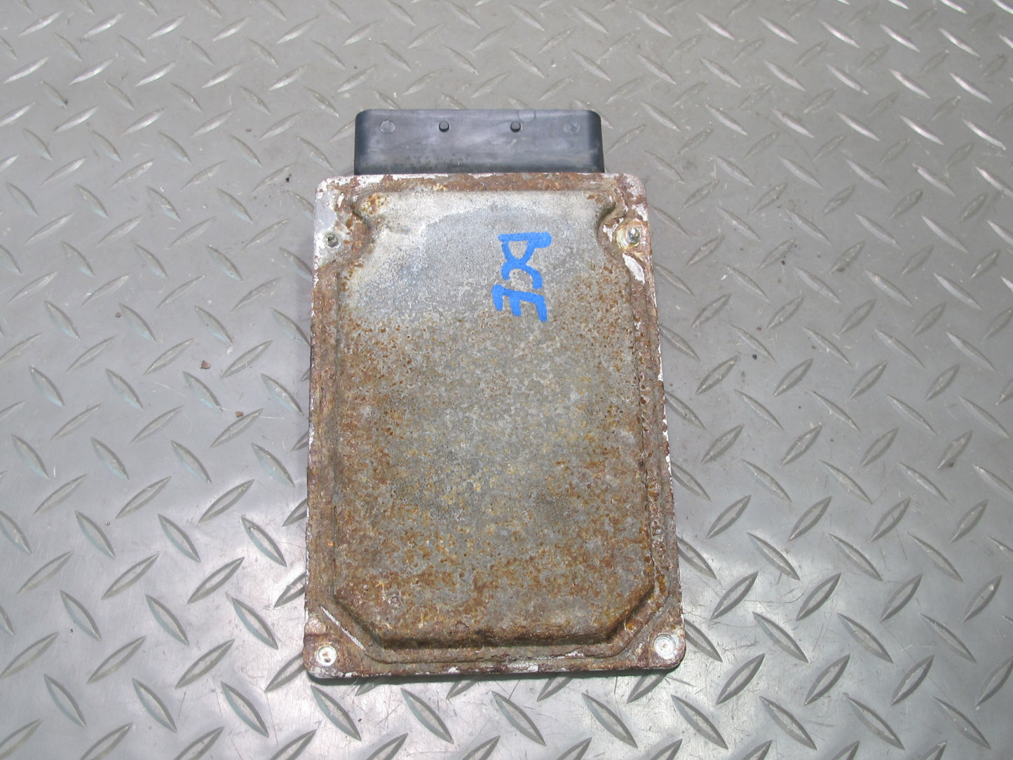 2008-2014 Cadillac Escalade Air Suspension Control Module 25971218