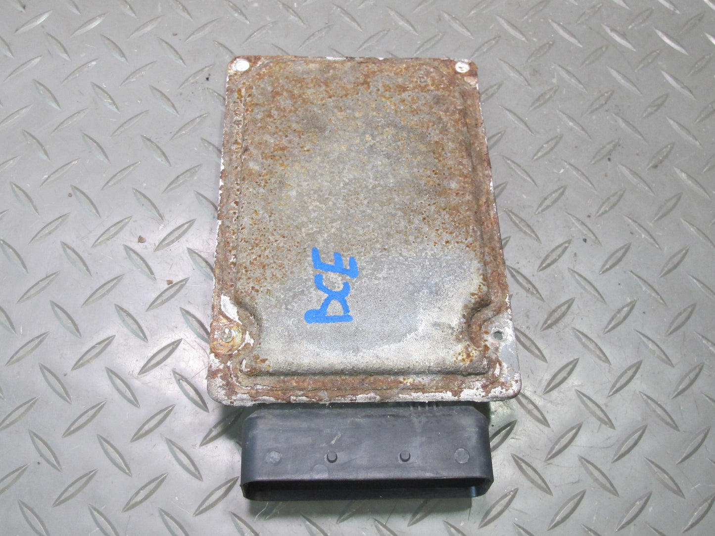 2008-2014 Cadillac Escalade Air Suspension Control Module 25971218