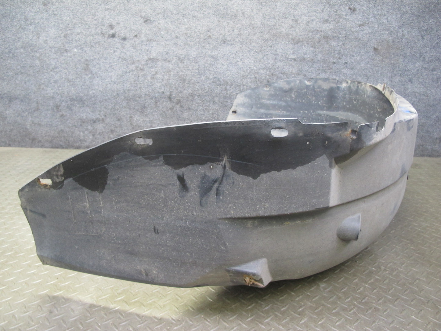 2007-2014 Cadillac Escalade Rear Fender Liner Wheel Arch Splash Shield Set of 2