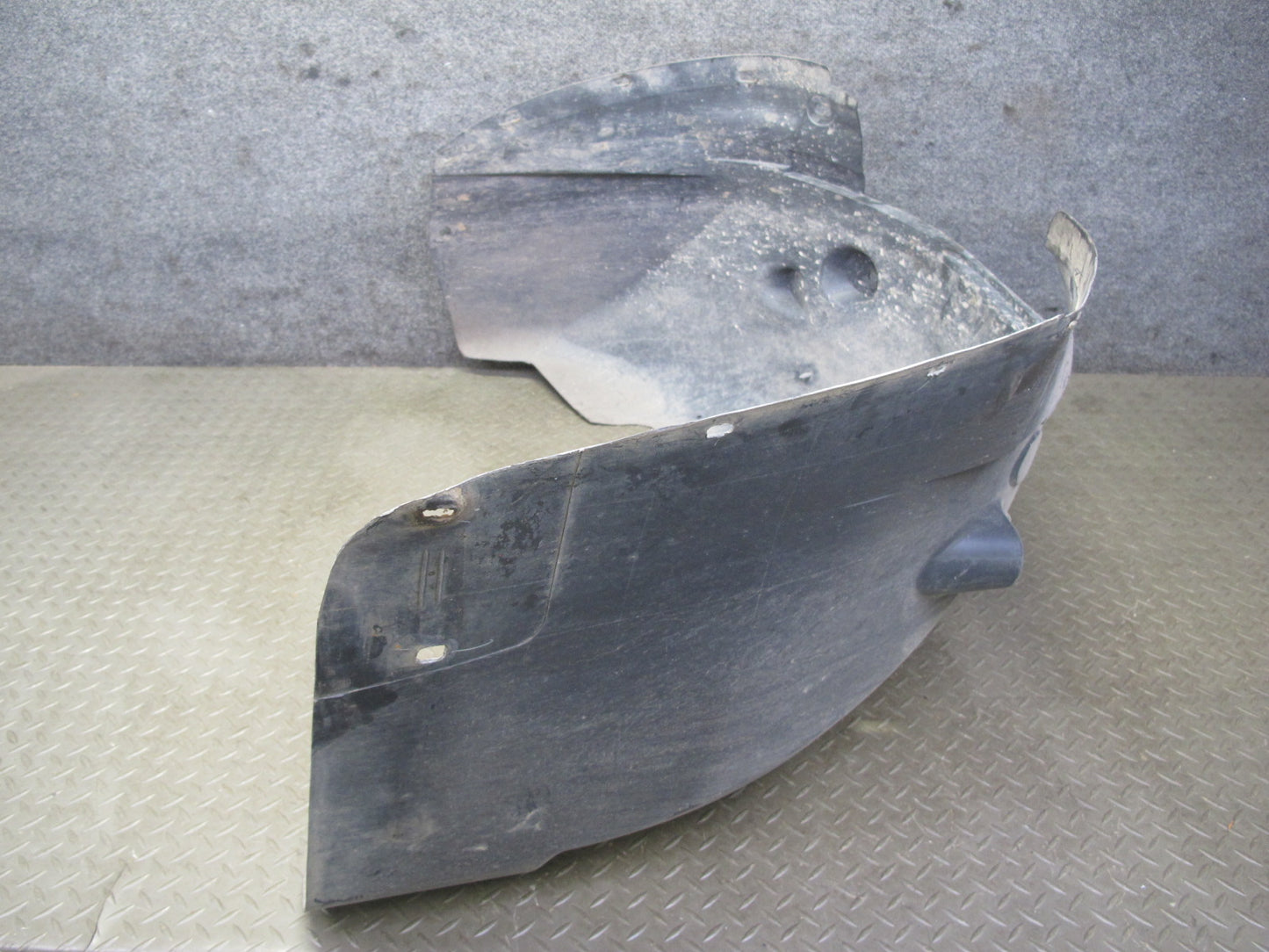 2007-2014 Cadillac Escalade Front Fender Liner Wheel Arch Splash Shield Set of 2