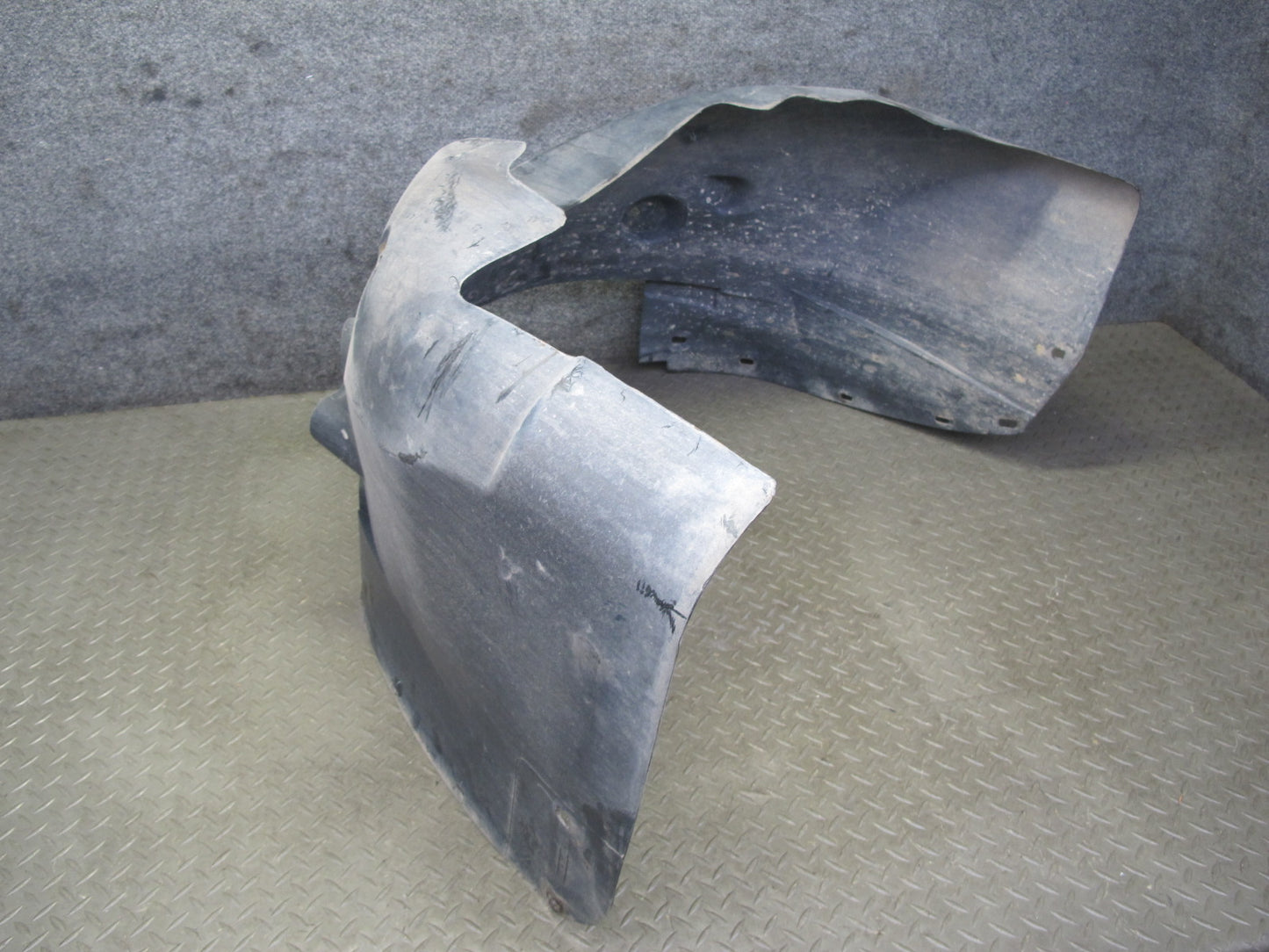 2007-2014 Cadillac Escalade Front Fender Liner Wheel Arch Splash Shield Set of 2