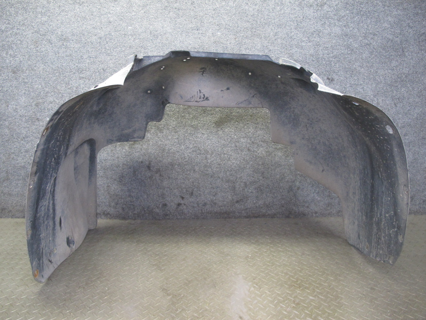 2007-2014 Cadillac Escalade Front Fender Liner Wheel Arch Splash Shield Set of 2