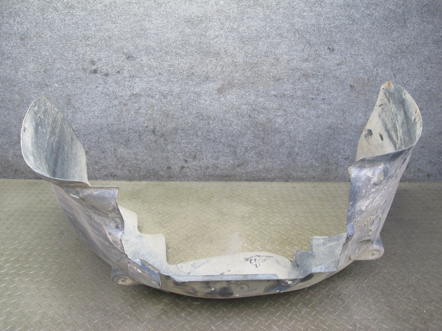 2007-2014 Cadillac Escalade Front Fender Liner Wheel Arch Splash Shield Set of 2