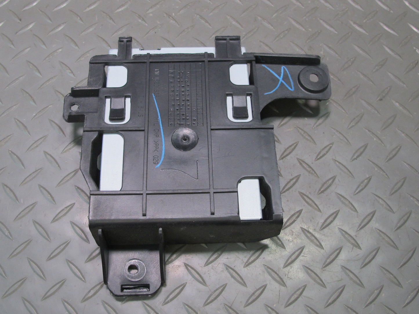 2012-2014 Cadillac Escalade Radio Receiver Control Module 22737640