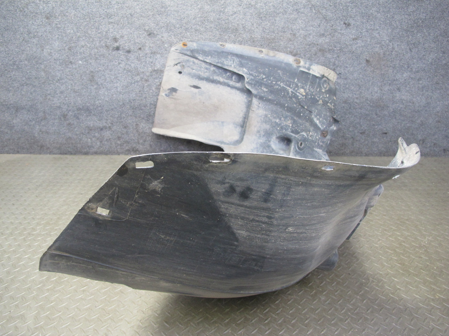 2007-2014 Cadillac Escalade Front Fender Liner Wheel Arch Splash Shield Set of 2