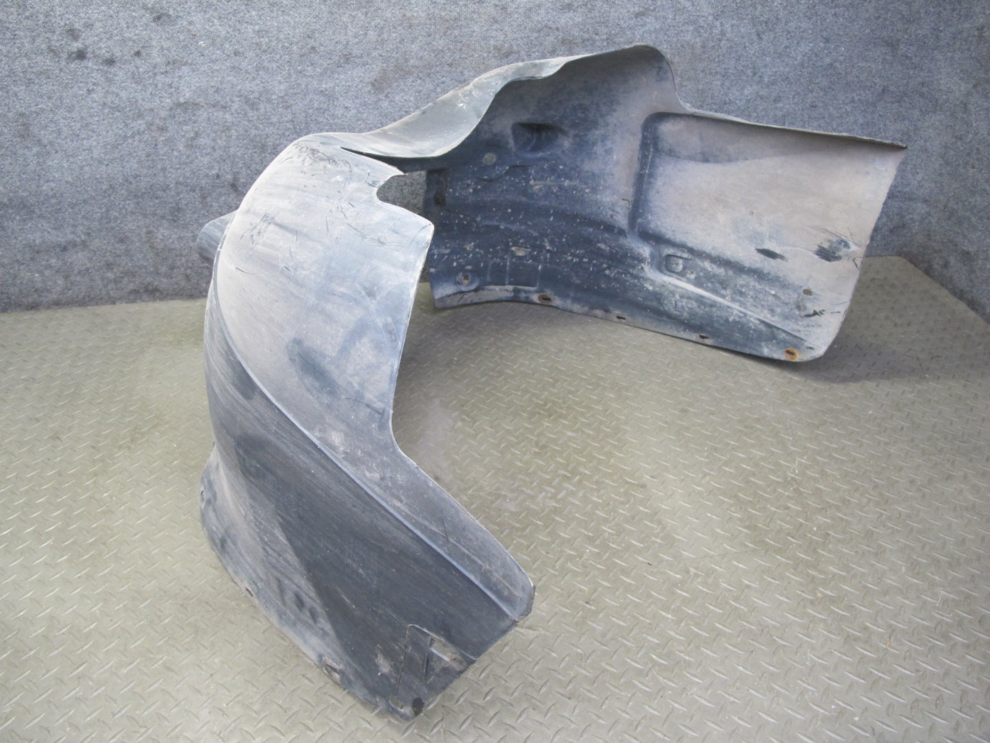 2007-2014 Cadillac Escalade Front Fender Liner Wheel Arch Splash Shield Set of 2