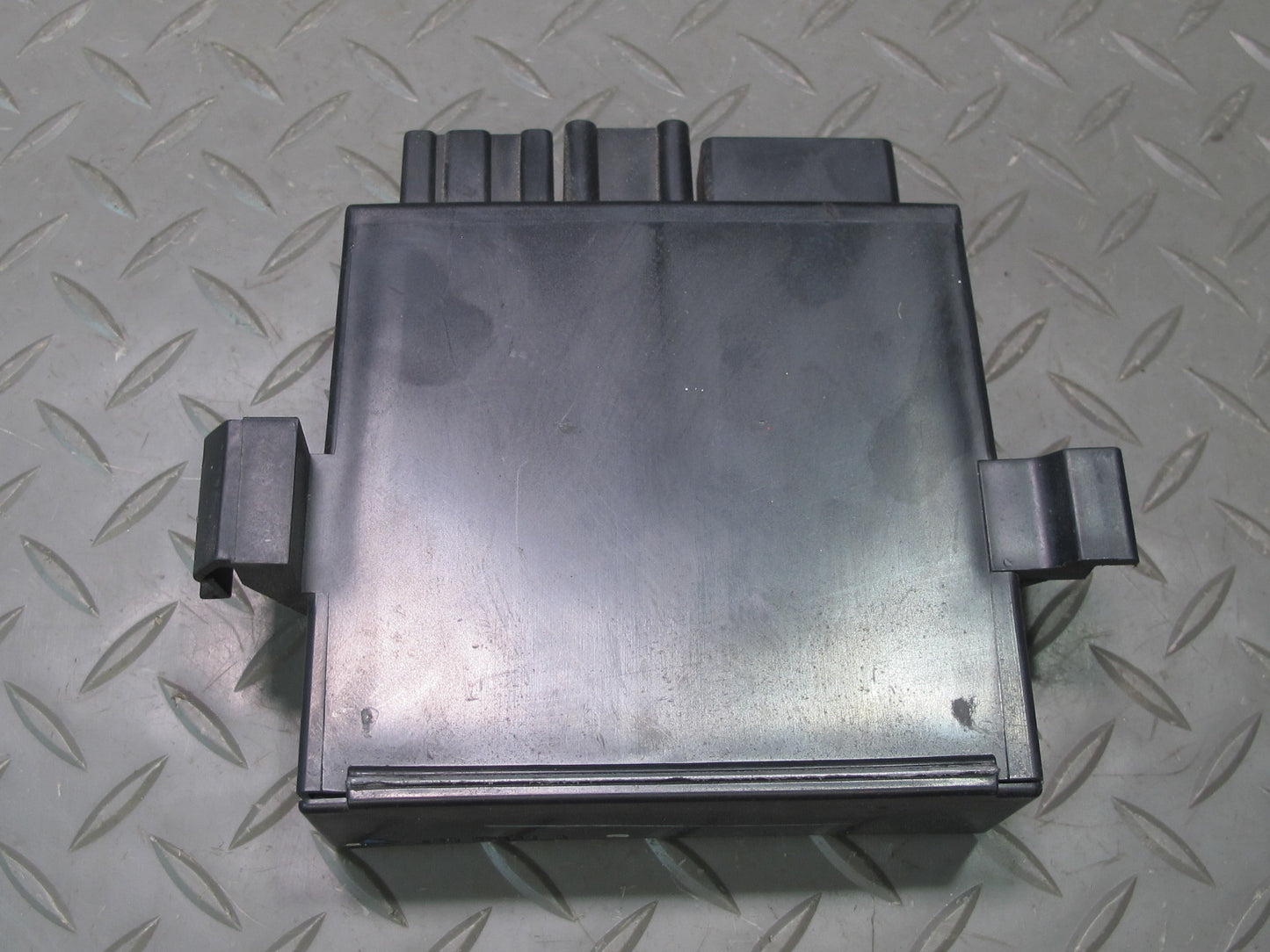 2009-2014 Cadillac Escalade Rear Tailgate Liftgate Control Module 20935205