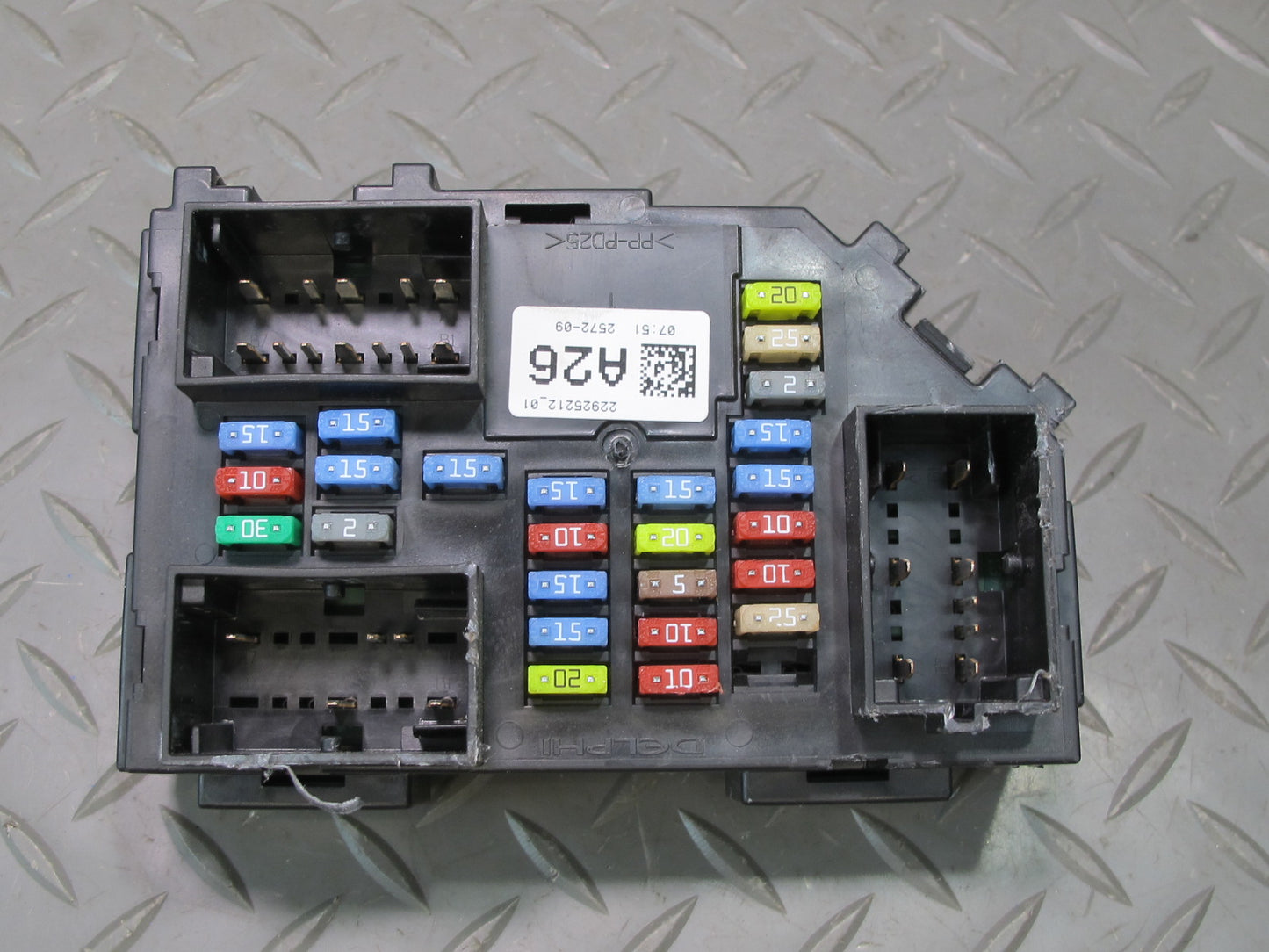 2007-2014 Cadillac Escalade Power Distribution Cabin Fuse Relay Box 22925212