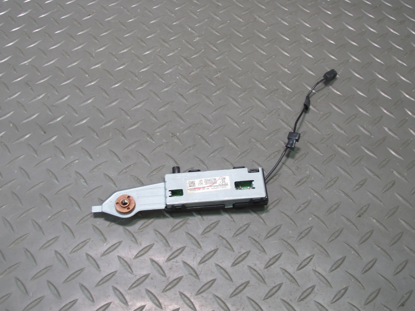 2009-2014 Cadillac Escalade Radio Antenna Module 25943786