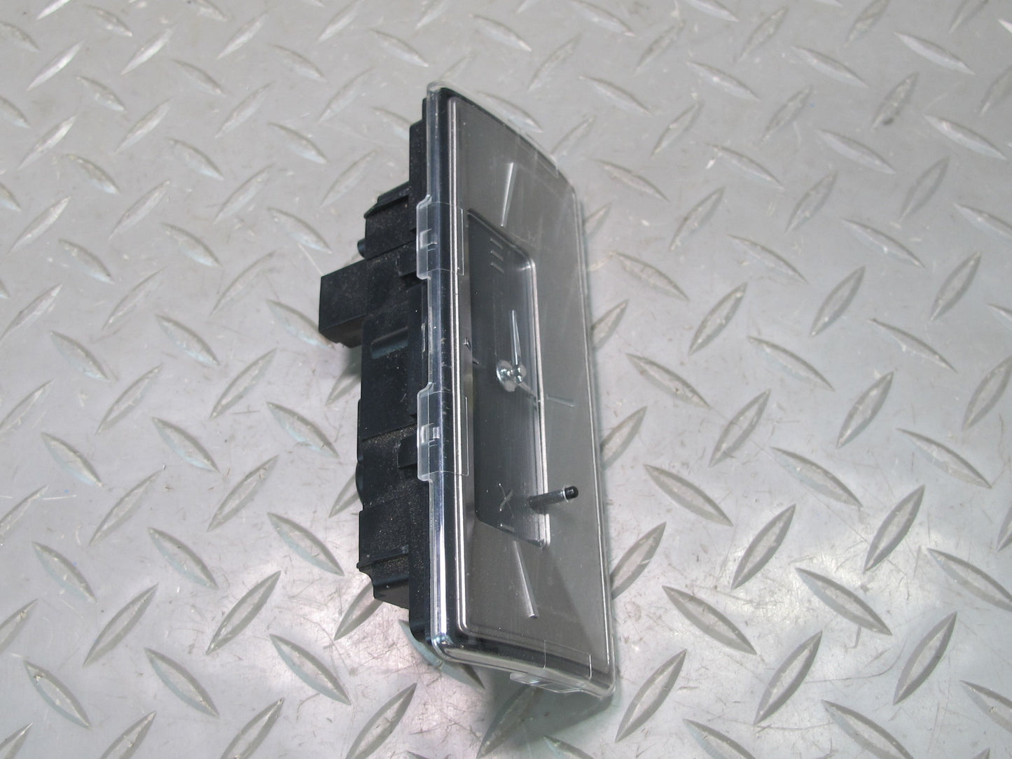 2007-2014 Cadillac Escalade Dash Clock Unit 25949881