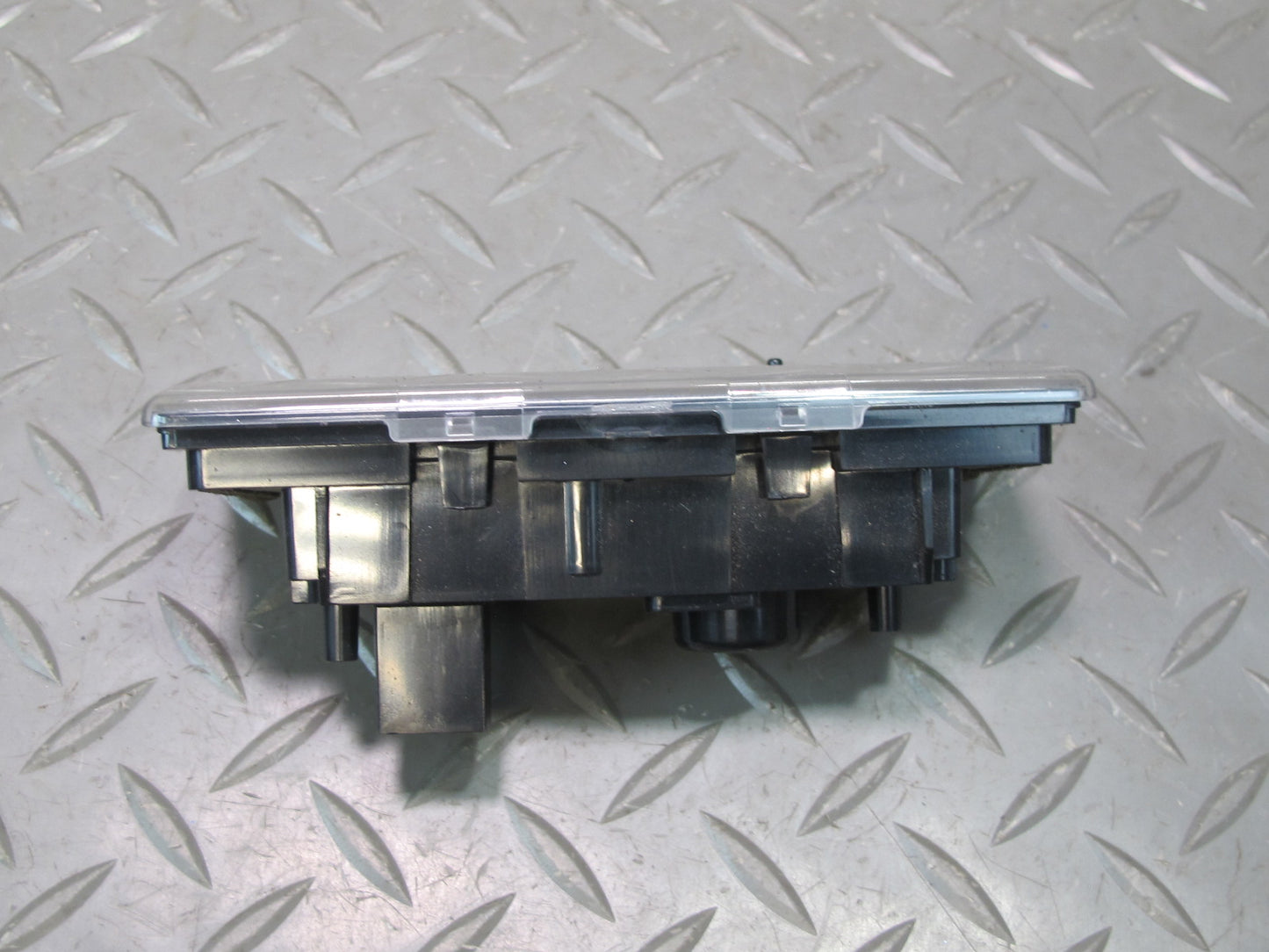 2007-2014 Cadillac Escalade Dash Clock Unit 25949881