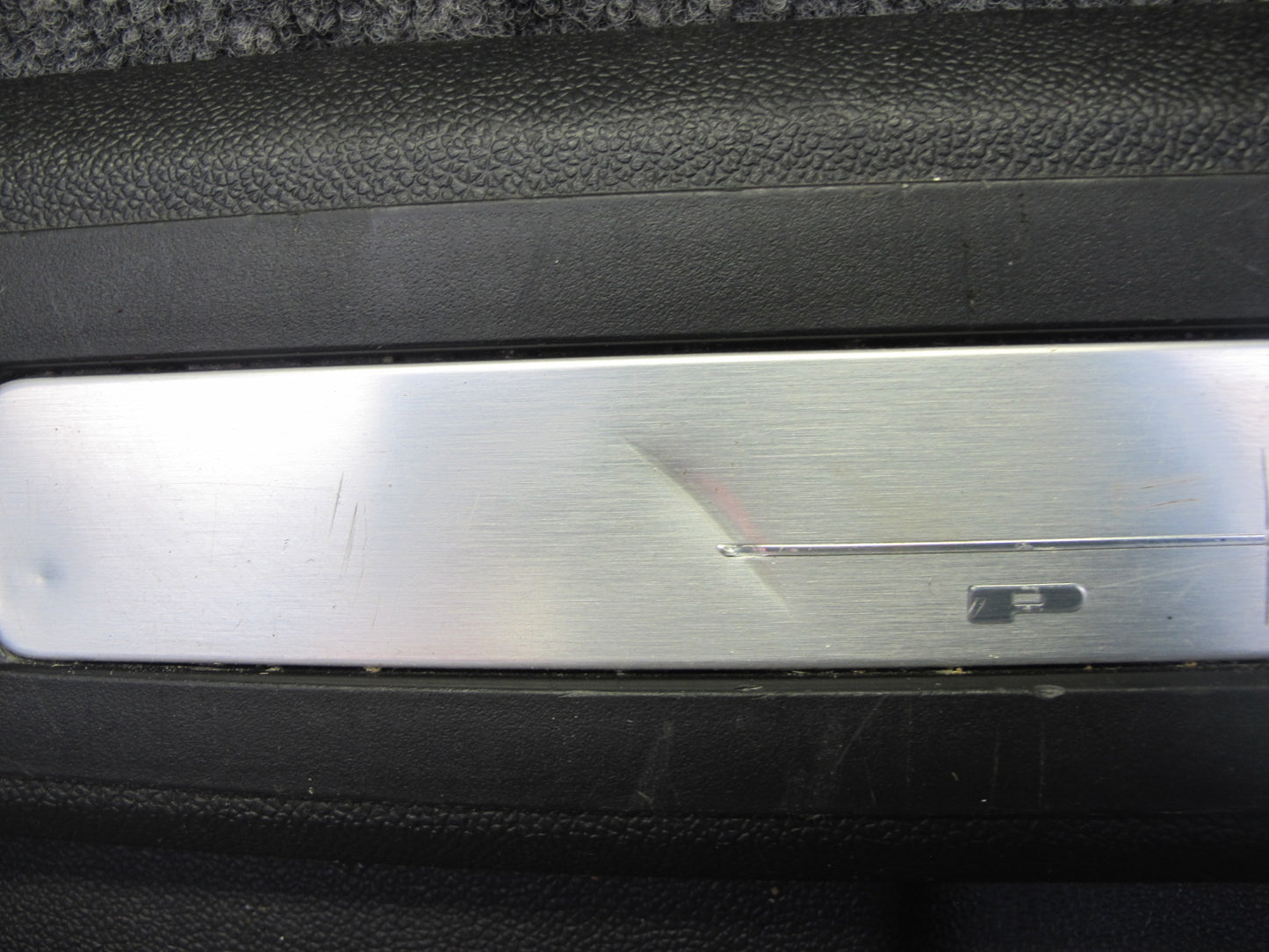 2007-2014 Cadillac Escalade Rear Trunk Cargo Loading Sill Plate Trim Panel