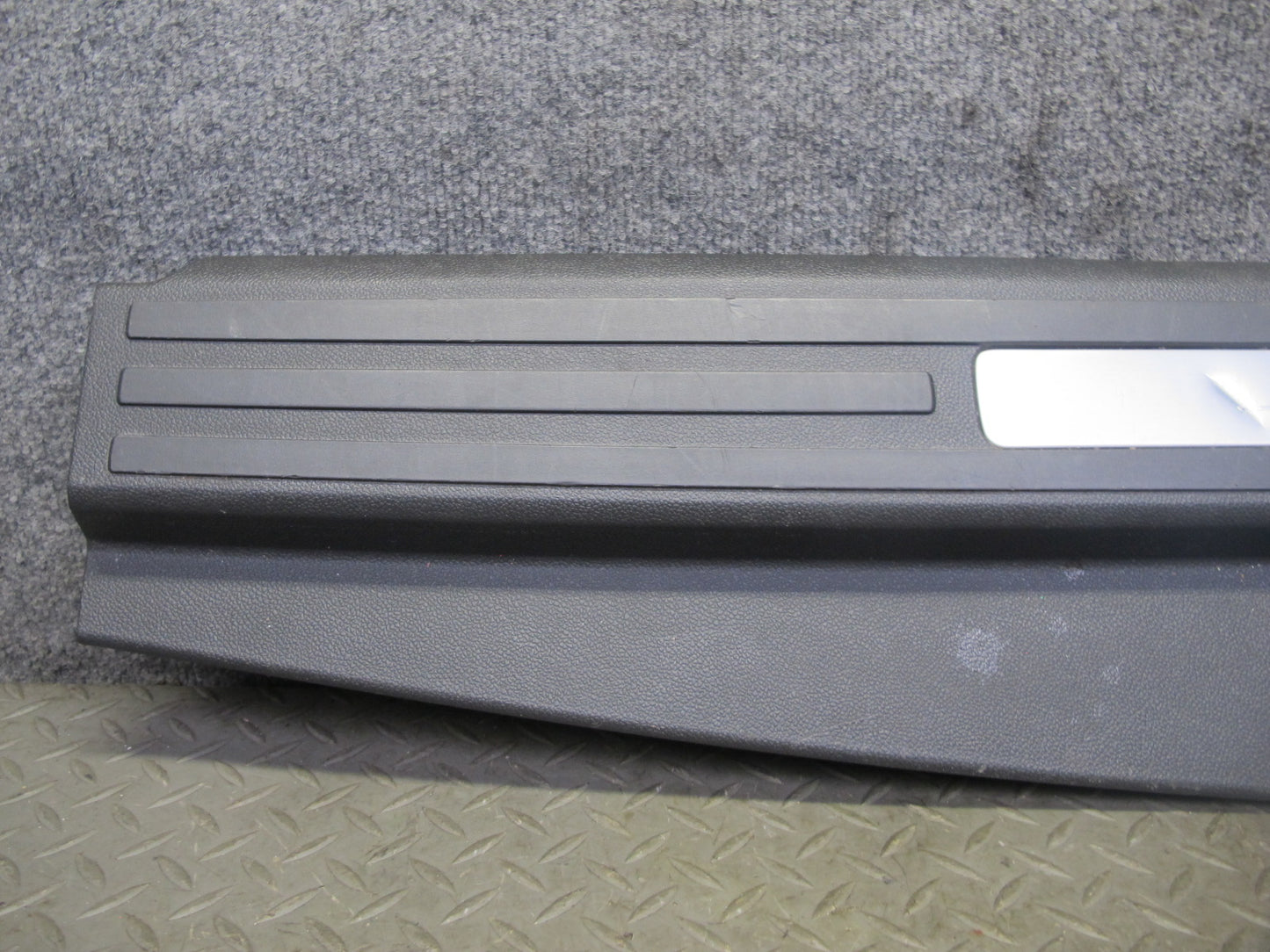 2007-2014 Cadillac Escalade Rear Trunk Cargo Loading Sill Plate Trim Panel