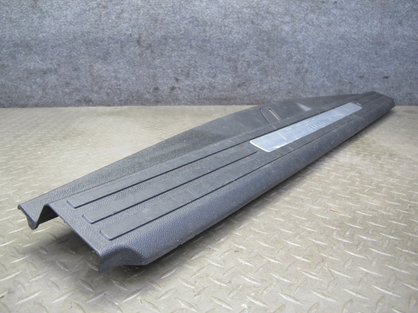 2007-2014 Cadillac Escalade Rear Trunk Cargo Loading Sill Plate Trim Panel