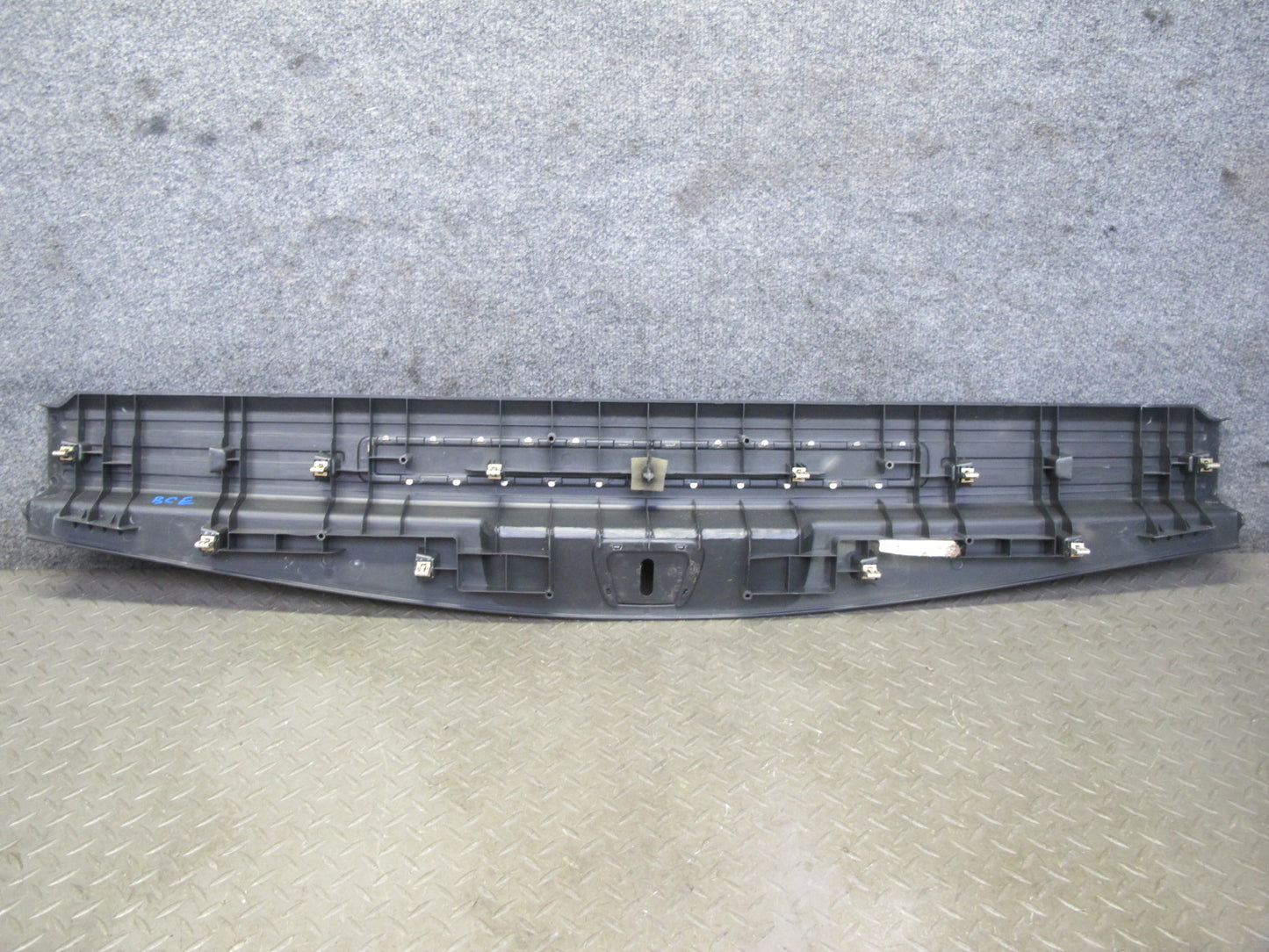 2007-2014 Cadillac Escalade Rear Trunk Cargo Loading Sill Plate Trim Panel