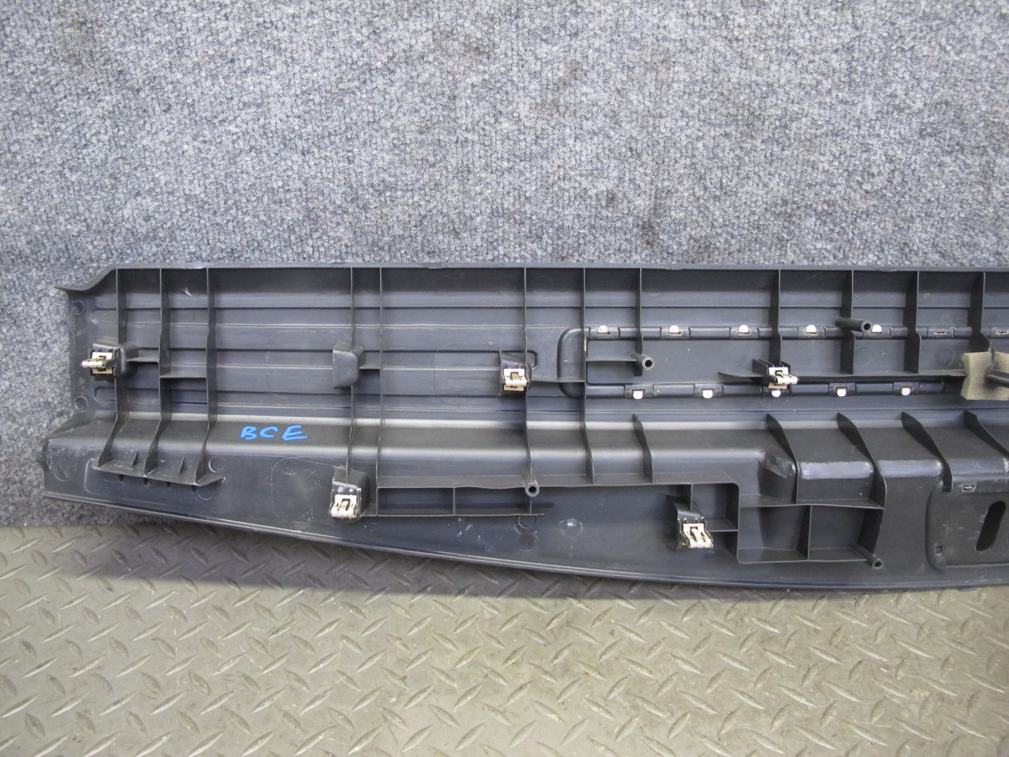 2007-2014 Cadillac Escalade Rear Trunk Cargo Loading Sill Plate Trim Panel