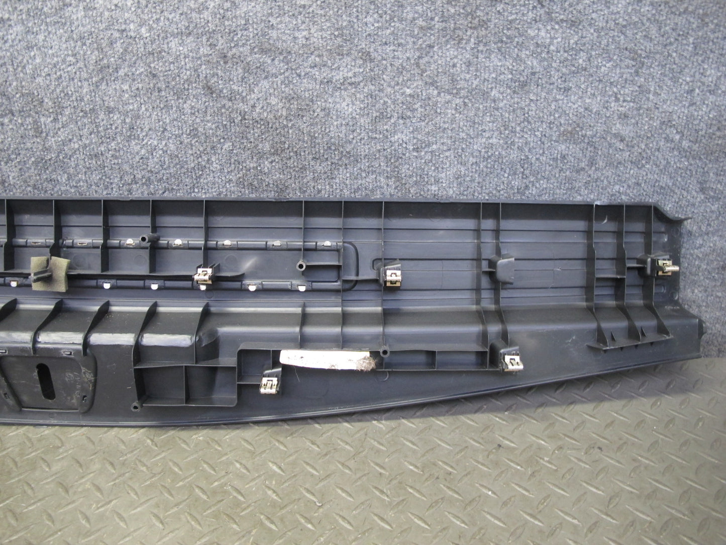 2007-2014 Cadillac Escalade Rear Trunk Cargo Loading Sill Plate Trim Panel