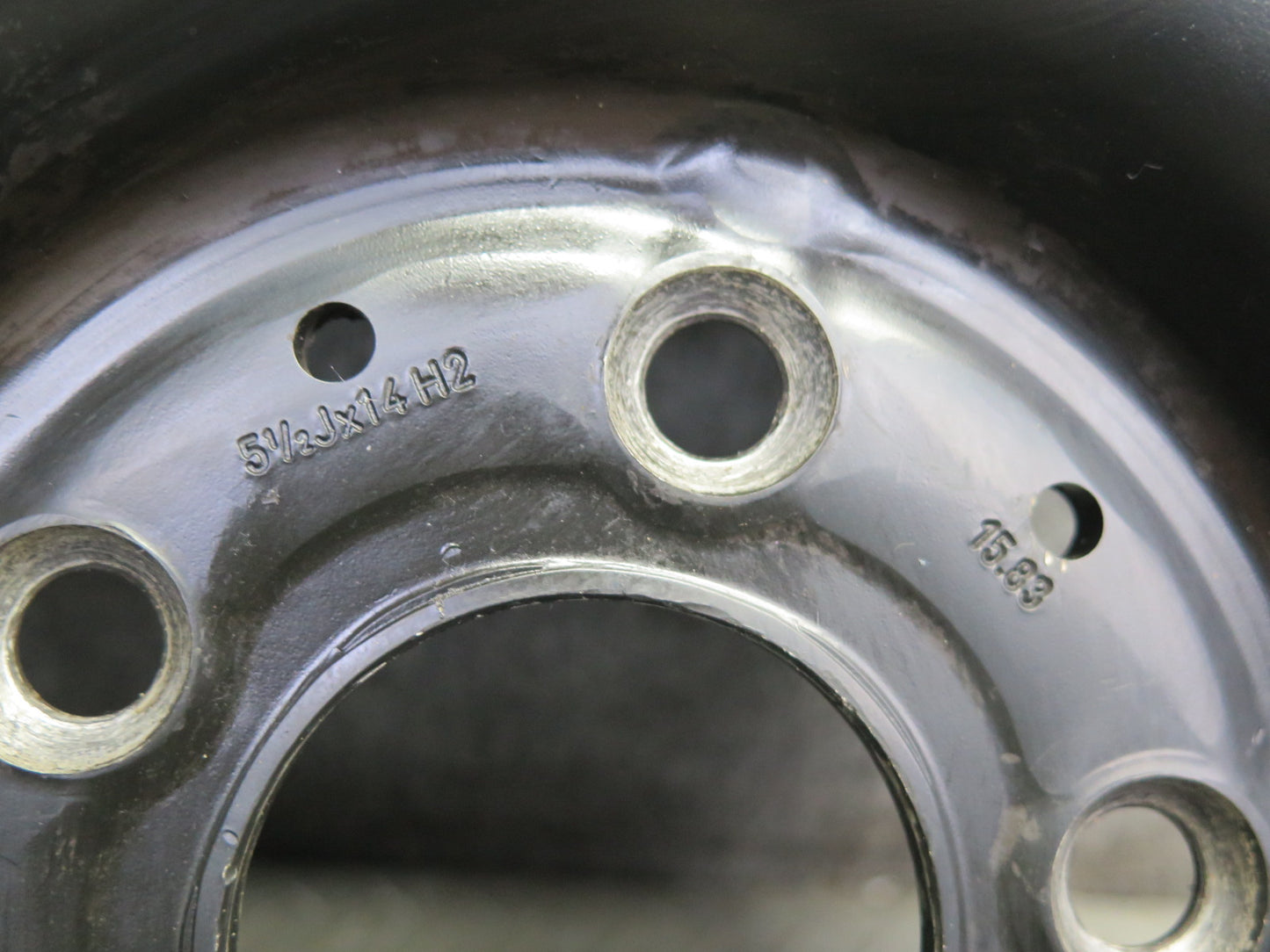 74-85 Mercedes W123 Factory 14" R14 Alloy Wheel Rim 14x5.5J ET30 1234001302 OEM