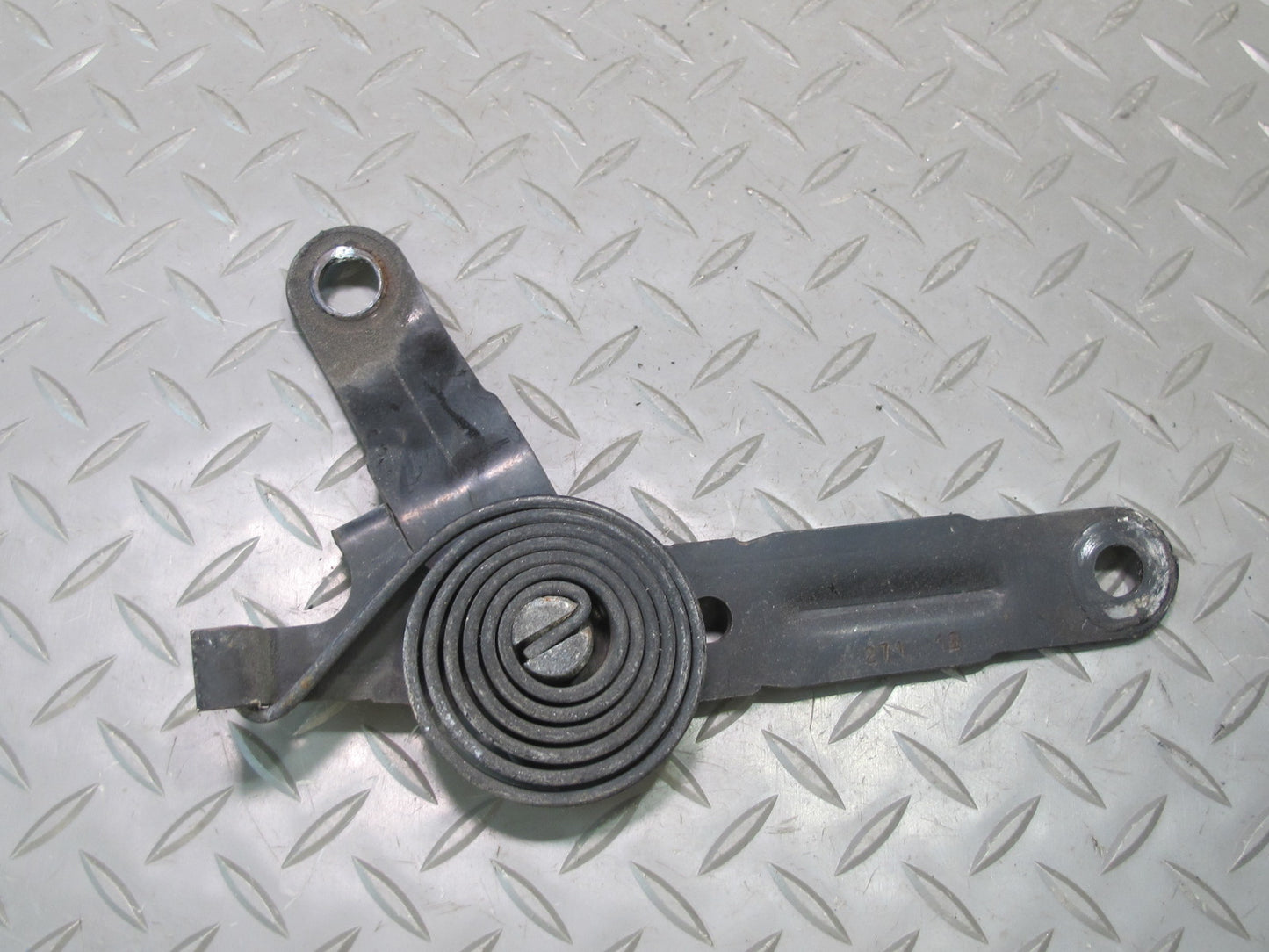 2007-2014 Cadillac Escalade Front Left & Right Hood Hinge Support Bracket Set