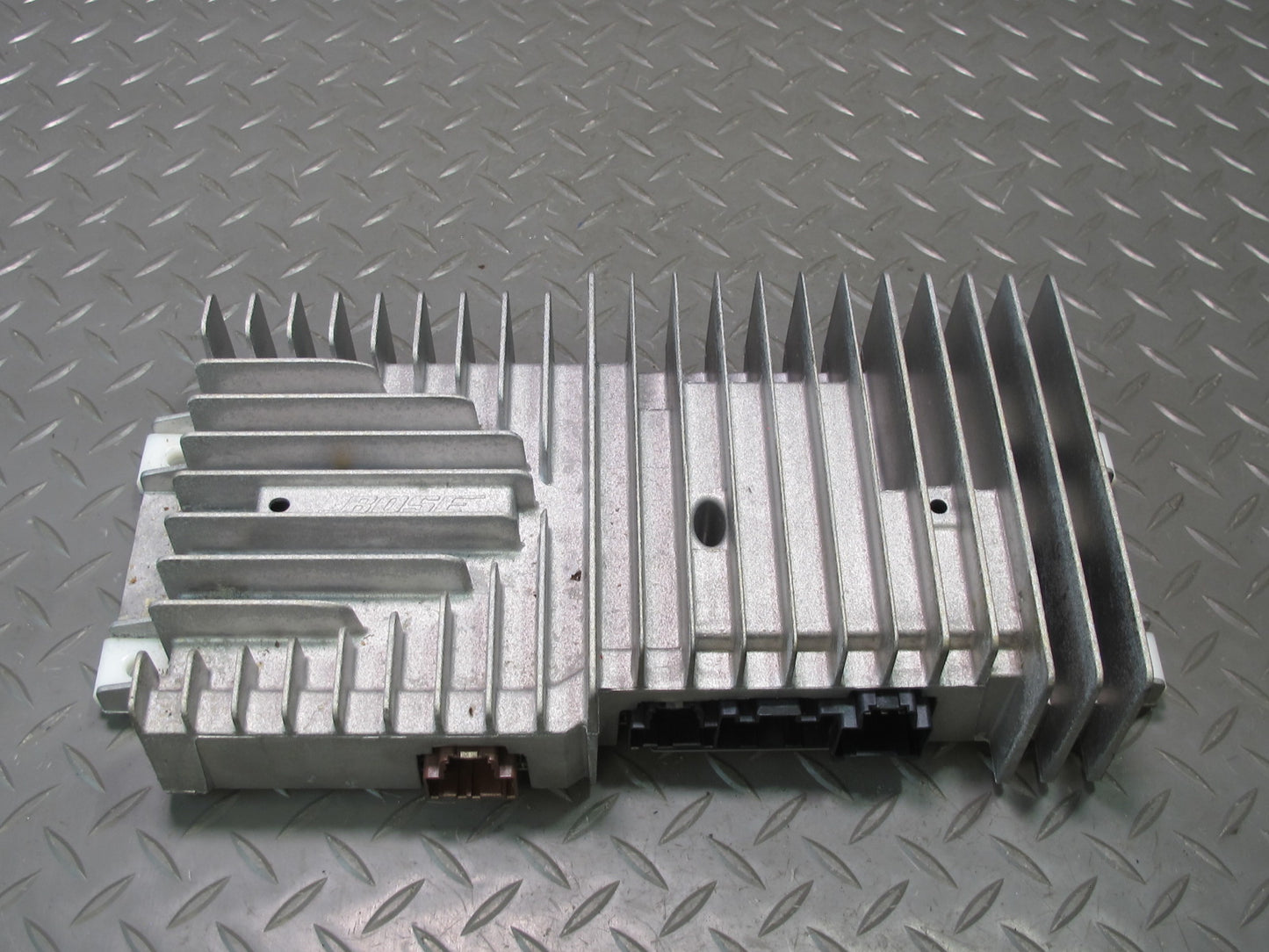 2012-2014 Cadillac Escalade Radio Audio Amplifier AMP 20944419