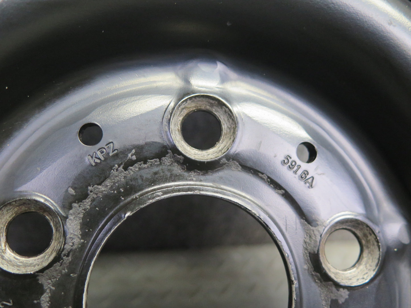 74-85 Mercedes W123 Factory 14" R14 Alloy Wheel Rim 14x5.5J ET30 1234001302 OEM