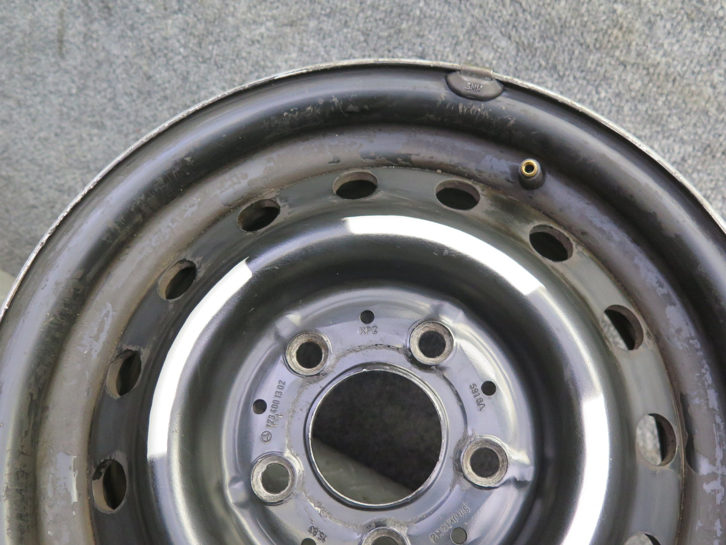 74-85 Mercedes W123 Factory 14" R14 Alloy Wheel Rim 14x5.5J ET30 1234001302 OEM