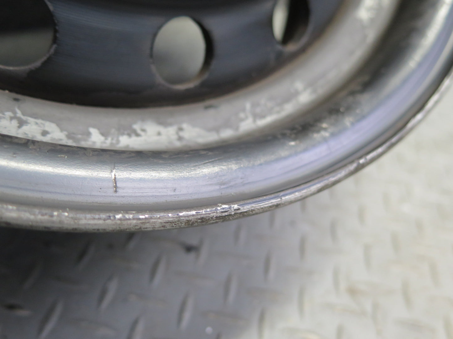 74-85 Mercedes W123 Factory 14" R14 Alloy Wheel Rim 14x5.5J ET30 1234001302 OEM