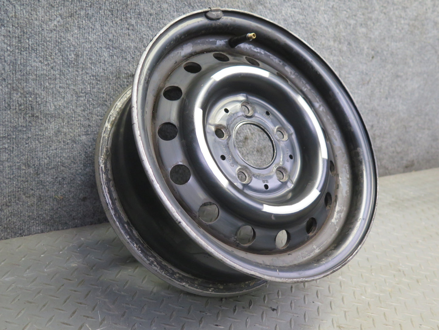 74-85 Mercedes W123 Factory 14" R14 Alloy Wheel Rim 14x5.5J ET30 1234001302 OEM