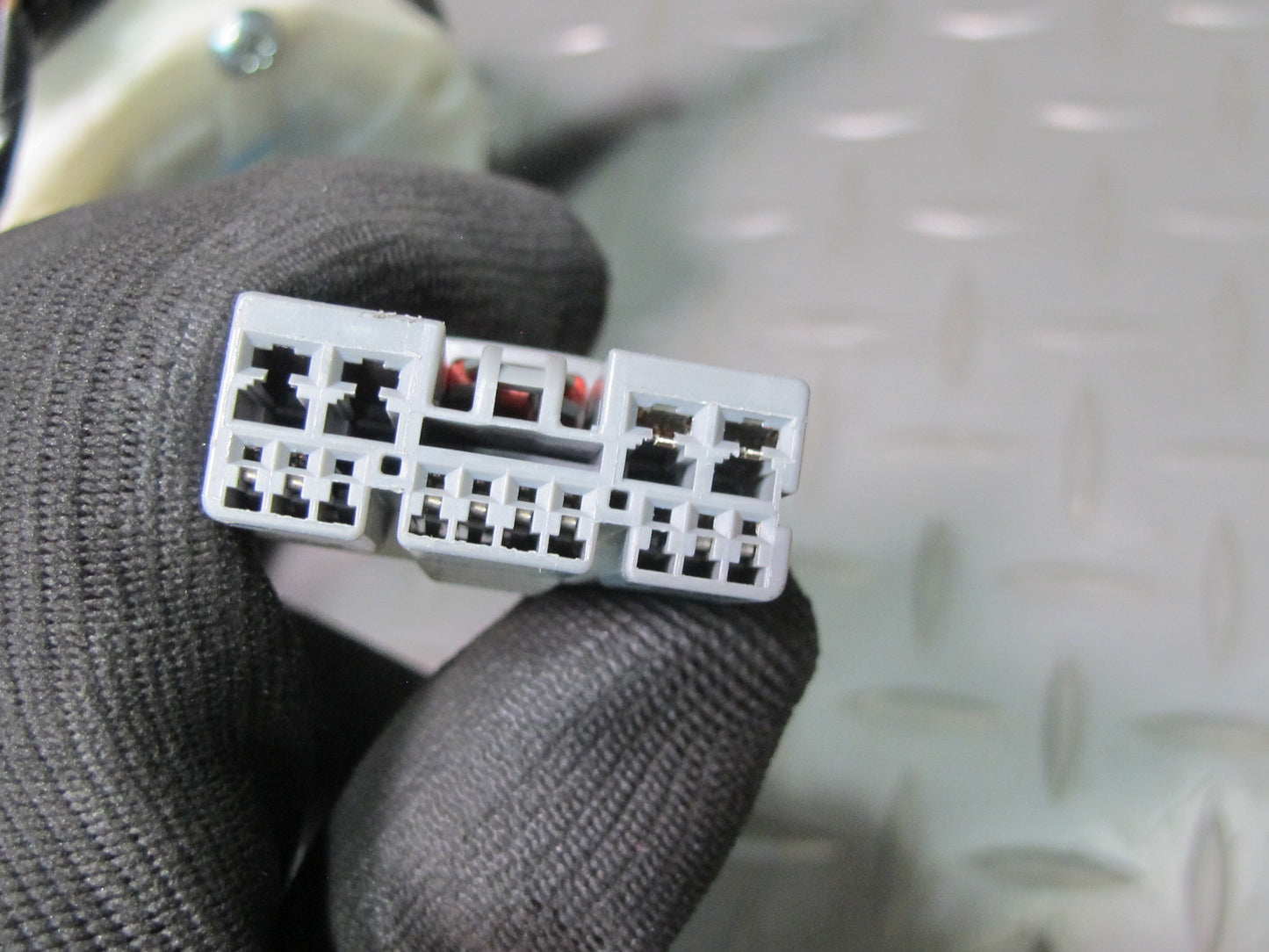 2007-2014 Cadillac Escalade Rear Trunk Liftgate Tailgate Actuator Motor Rod Set