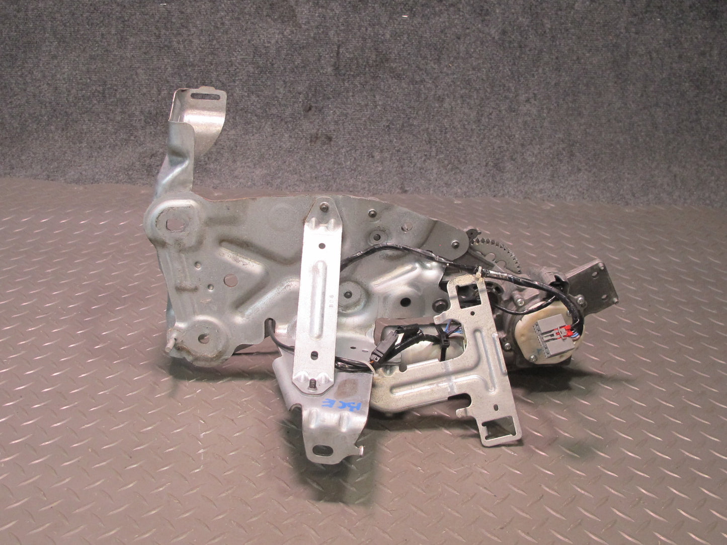 2007-2014 Cadillac Escalade Rear Trunk Liftgate Tailgate Actuator Motor Rod Set