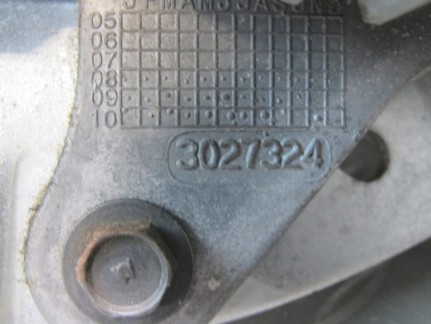 2007-2014 Cadillac Escalade Rear Trunk Liftgate Tailgate Actuator Motor Rod Set