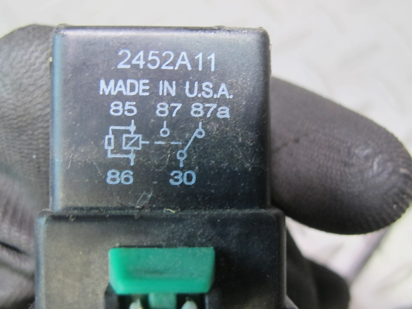 2009-2014 Cadillac Escalade Relay Block Harness Assembly