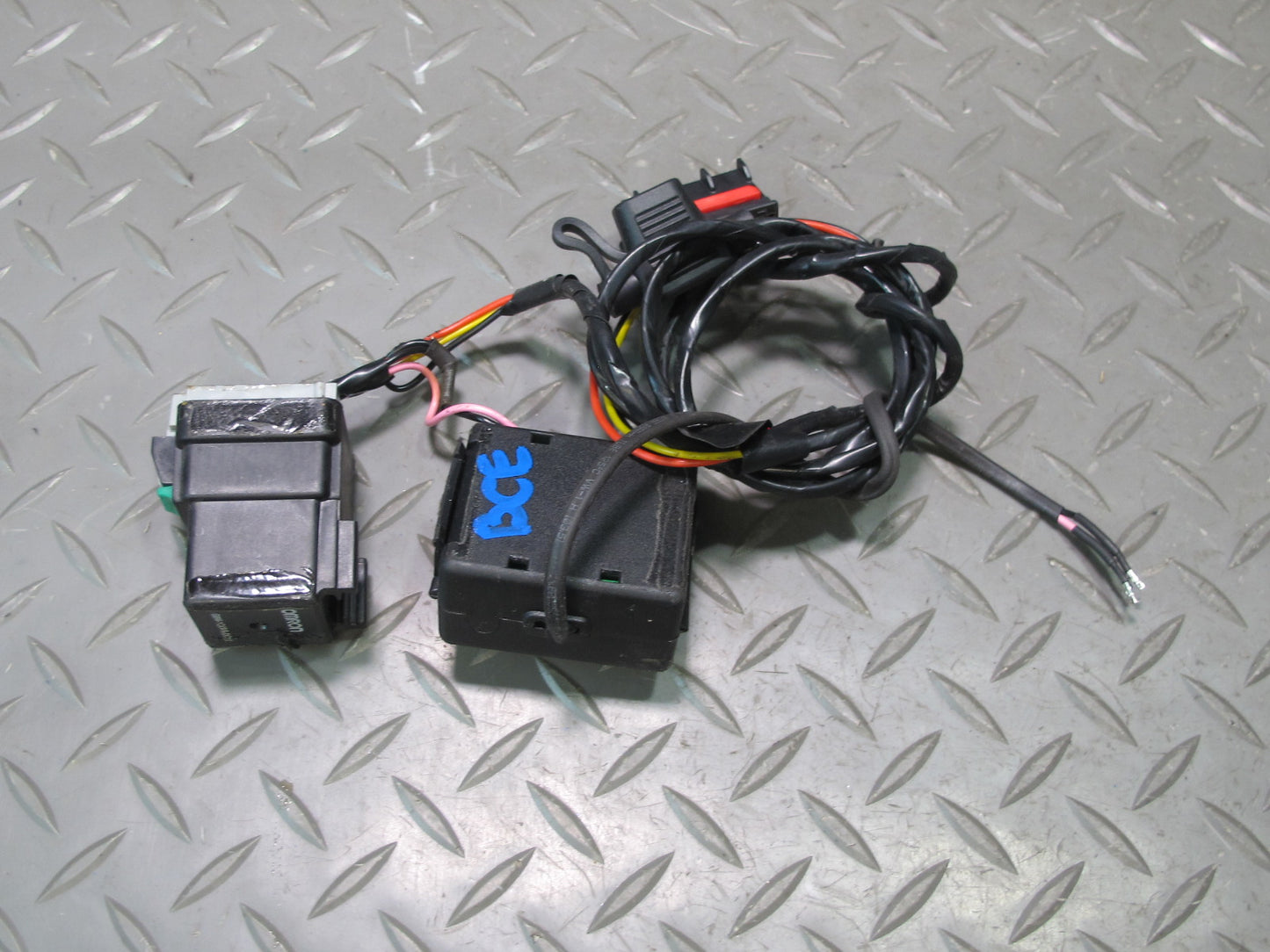 2009-2014 Cadillac Escalade Relay Block Harness Assembly