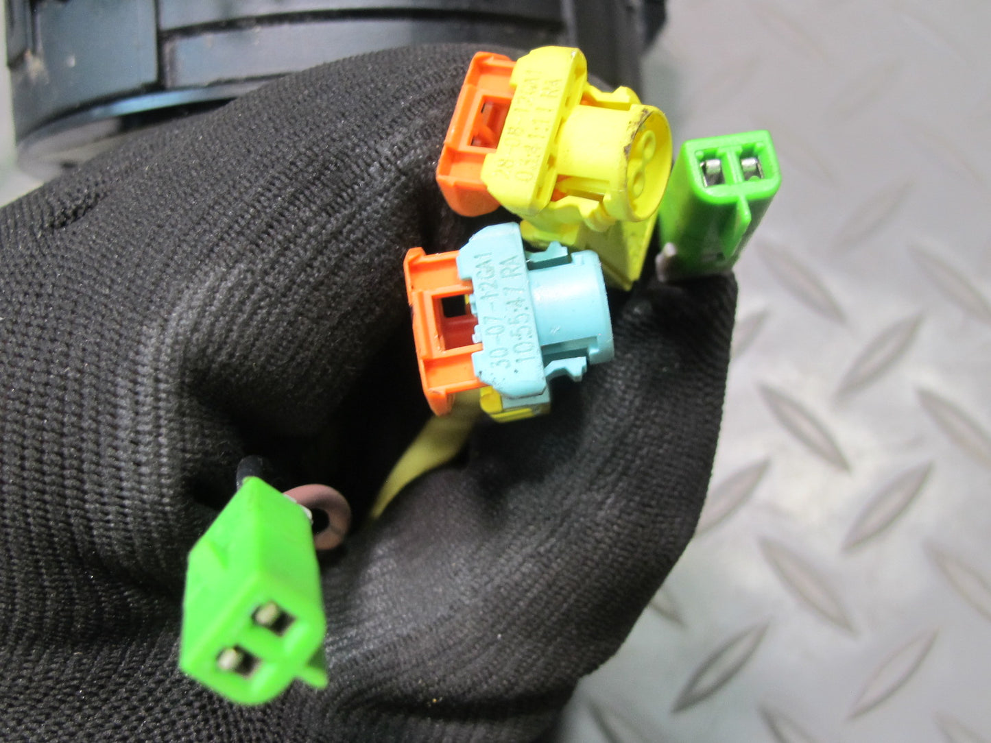 07-13 CADILLAC ESCALADE PLATINUM DRIVER STEERING COLUMN CLOCK SPRING SRS OEM